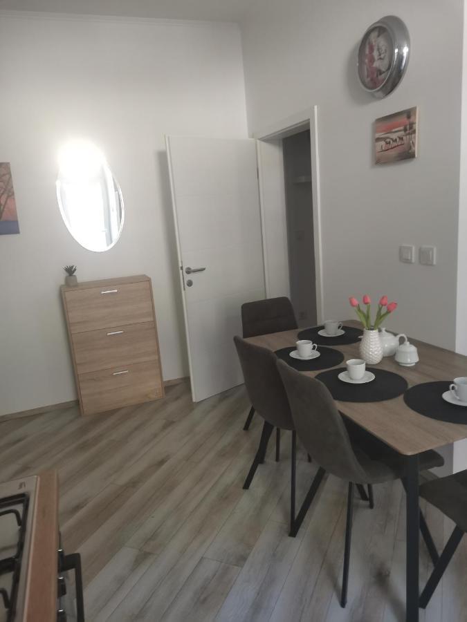 Studio Apartman Kristina Apartman Póla Kültér fotó